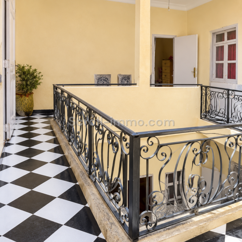 Riad 99 m² à rénover – Bab Taghzout – Fort potentiel maison d’hôtes