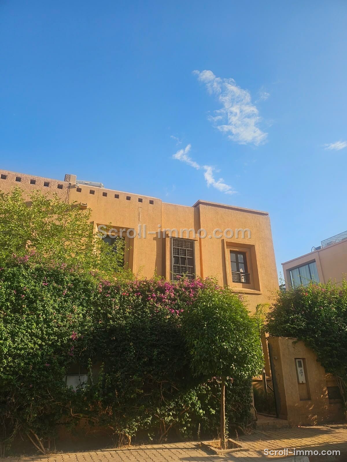 bien-20261001131419-72e812 Villa traditionnelle – 240m² à Route de Fès