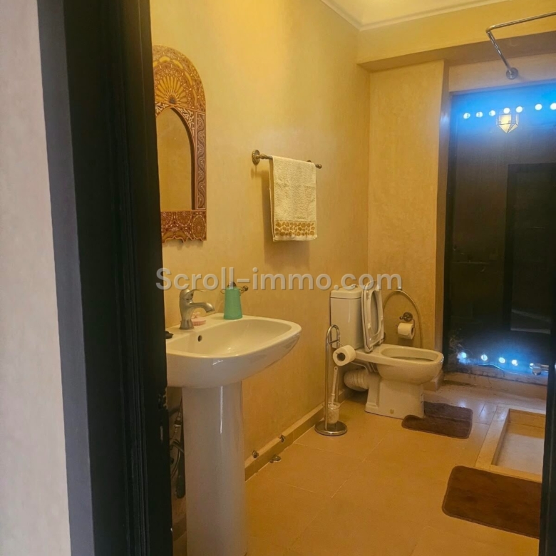 Villa traditionnelle – 240m² à Route de Fès