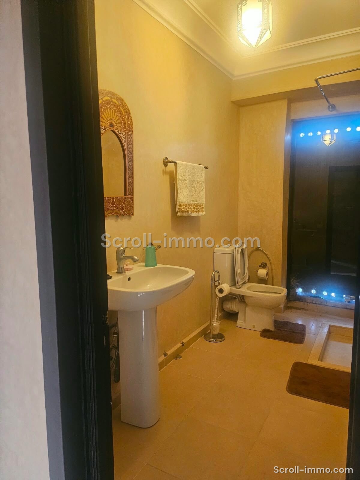 Villa traditionnelle – 240m² à Route de Fès