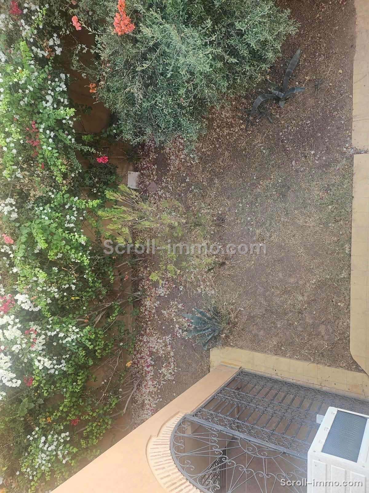 Villa traditionnelle – 240m² à Route de Fès