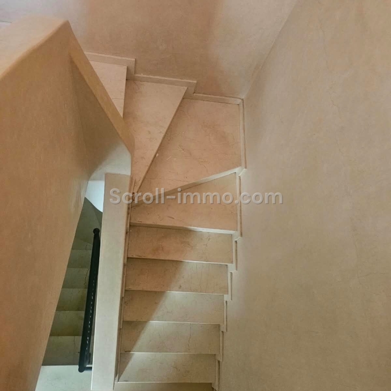 Villa traditionnelle – 240m² à Route de Fès
