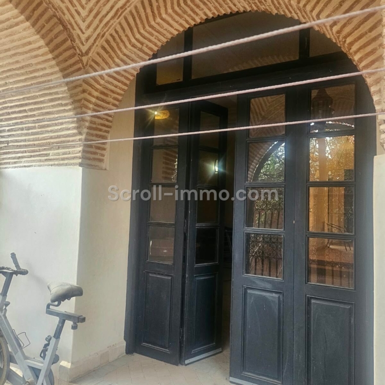 Villa traditionnelle – 240m² à Route de Fès