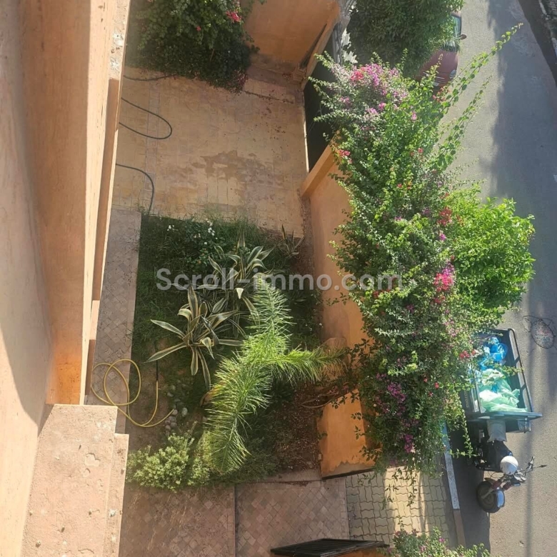 Villa traditionnelle – 240m² à Route de Fès