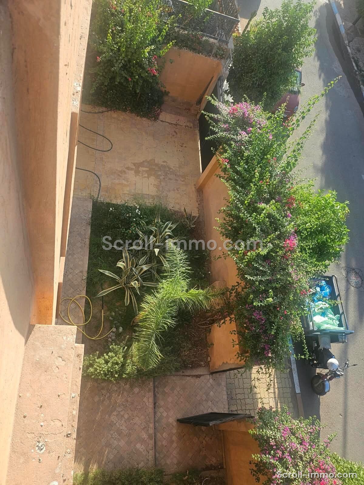 Villa traditionnelle – 240m² à Route de Fès