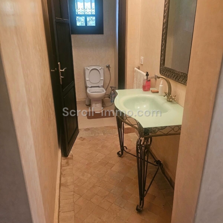Villa traditionnelle – 240m² à Route de Fès