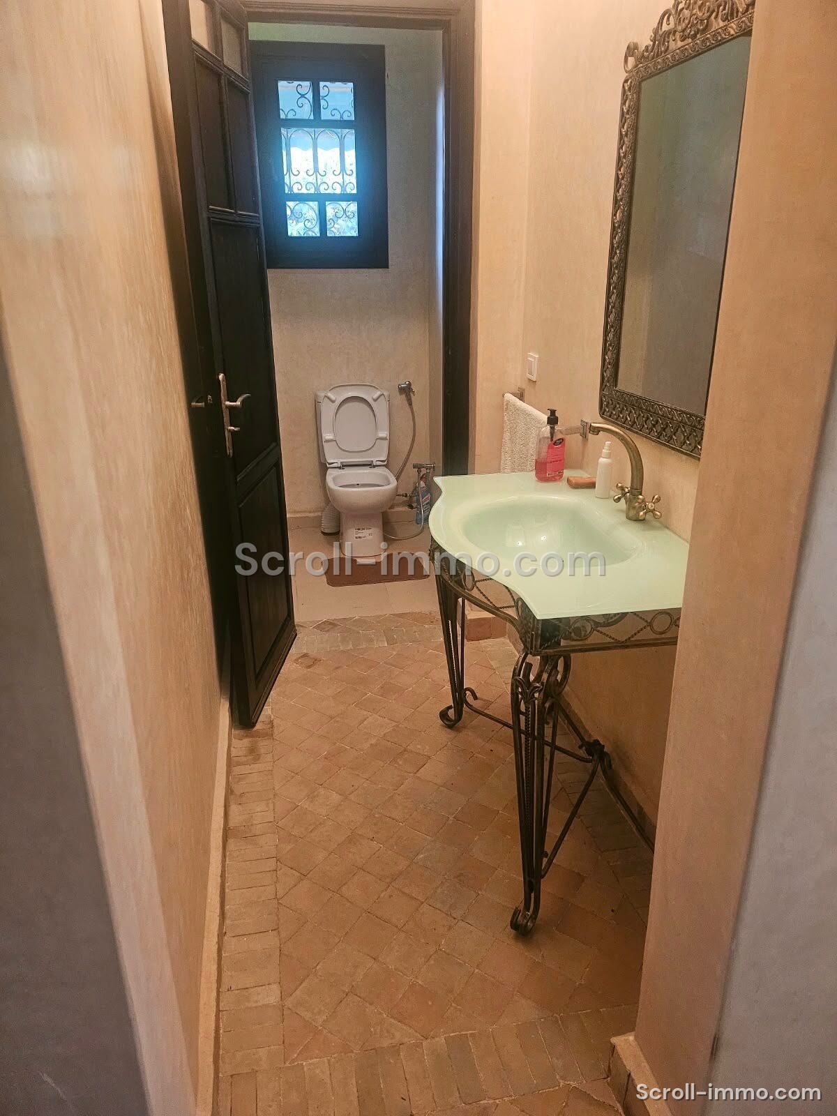 Villa traditionnelle – 240m² à Route de Fès