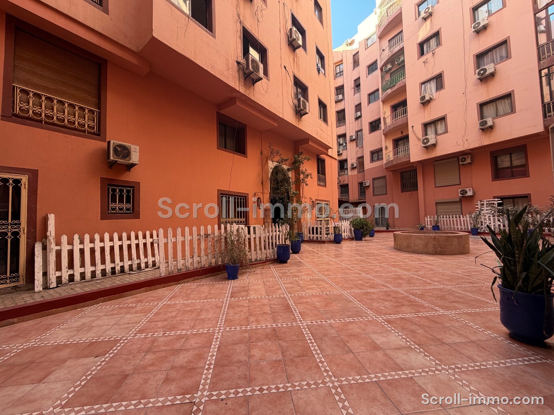 Appartement dans une résidence avec piscine – 71m² à Route de Casablanca
