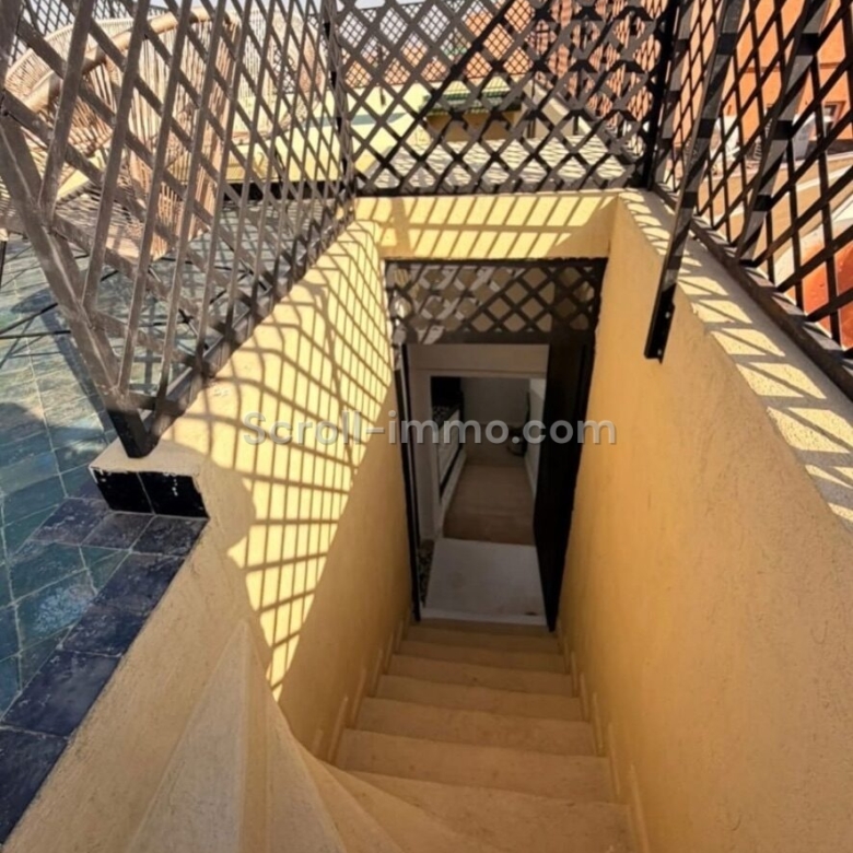 Riad de charme avec rooftop panoramique – Marrakech – 150m² à Bab lakhmis