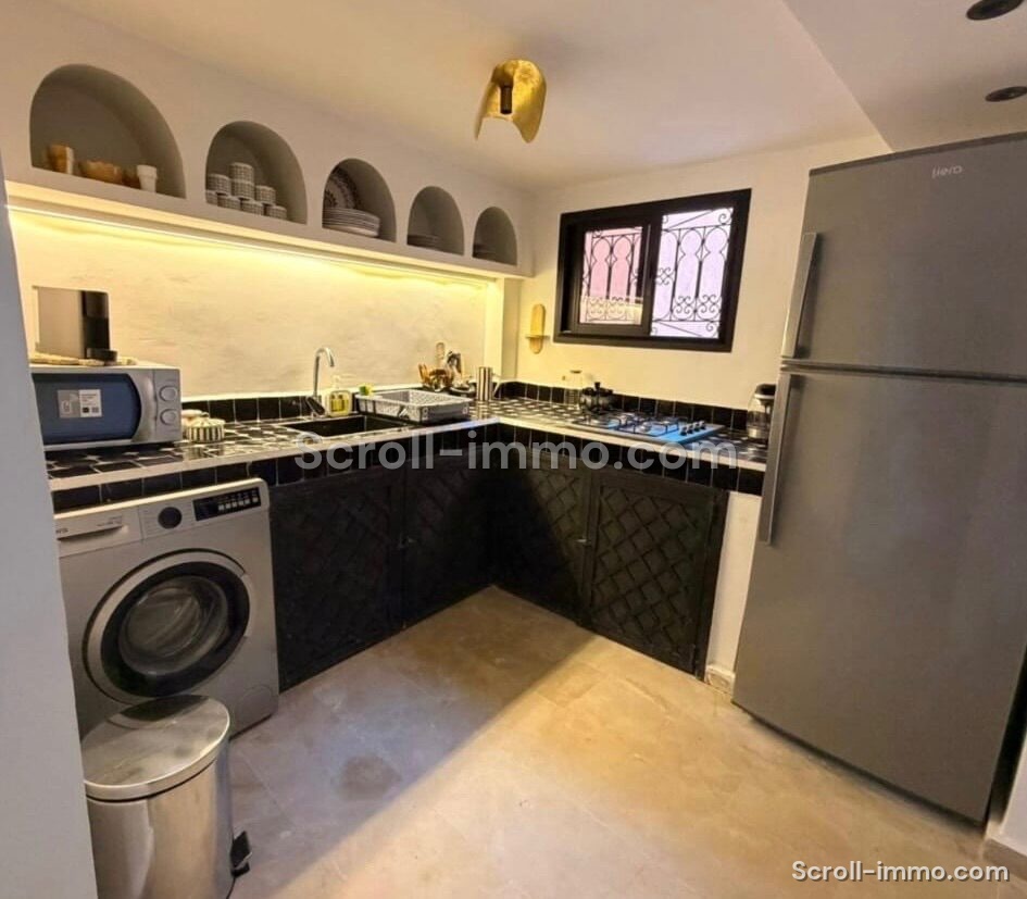 Riad de charme avec rooftop panoramique – Marrakech – 150m² à Bab lakhmis