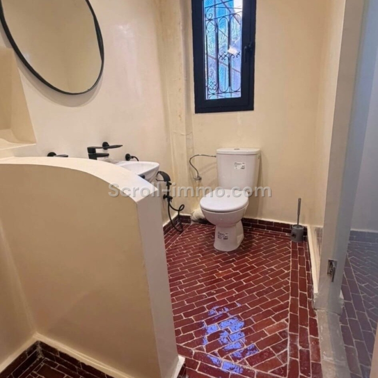 Riad de charme avec rooftop panoramique – Marrakech – 150m² à Bab lakhmis
