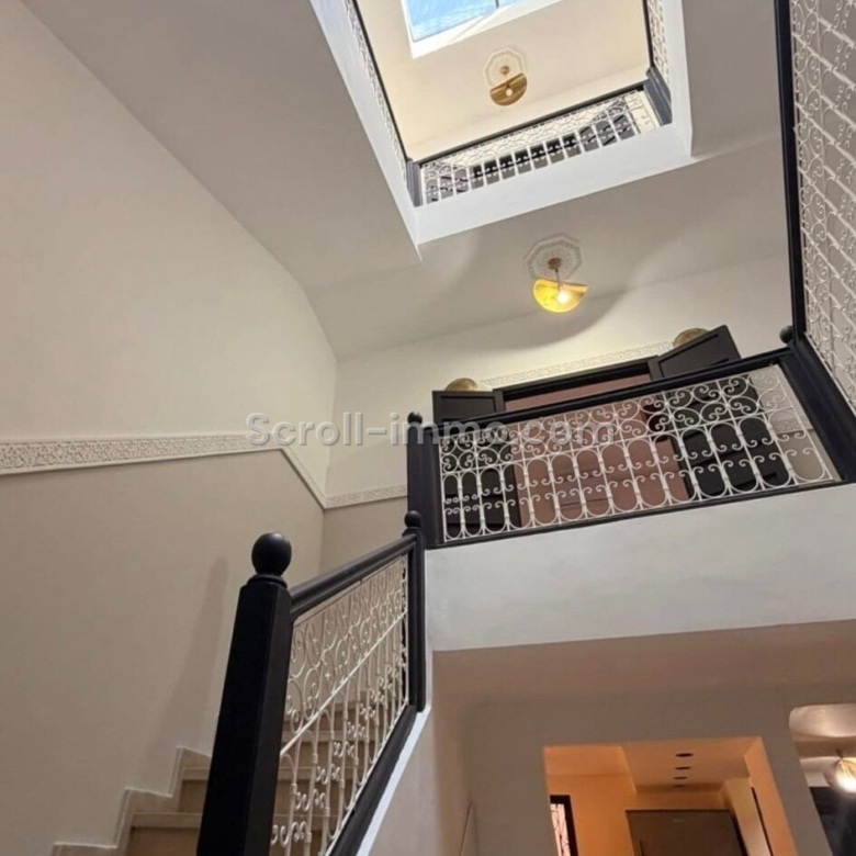 Riad de charme avec rooftop panoramique – Marrakech – 150m² à Bab lakhmis