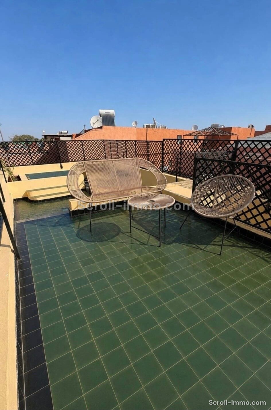 Riad de charme avec rooftop panoramique – Marrakech – 150m² à Bab lakhmis