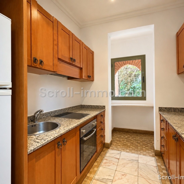 APPARTEMENT AVEC JARDIN PRIVATIF – PALMERAIE – 116m²