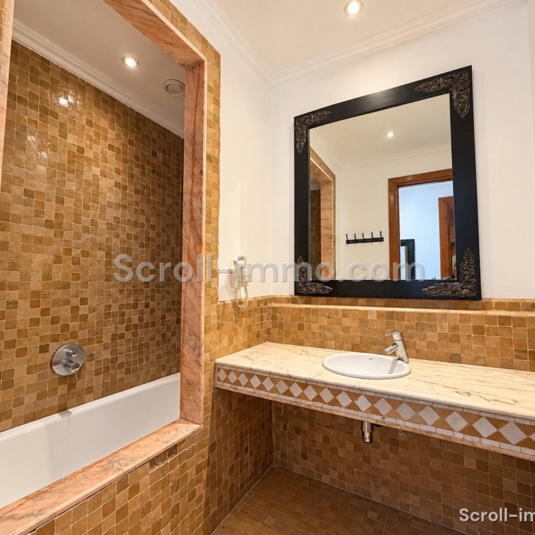 APPARTEMENT AVEC JARDIN PRIVATIF – PALMERAIE – 116m²
