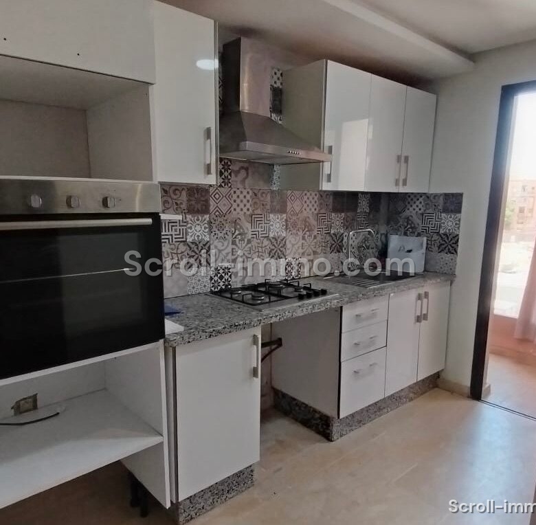 Appartement dans une résidence avec piscine à vendre – 80m² à Route de Safi