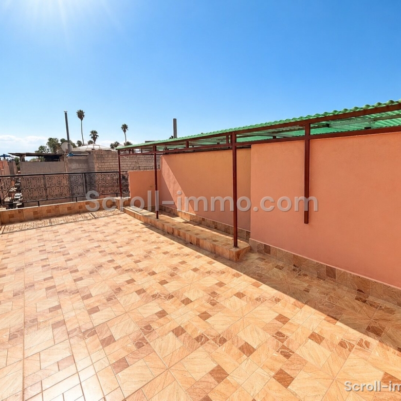 Petit Riad au cœur de la médina – 68m² à Sidi Boudchich