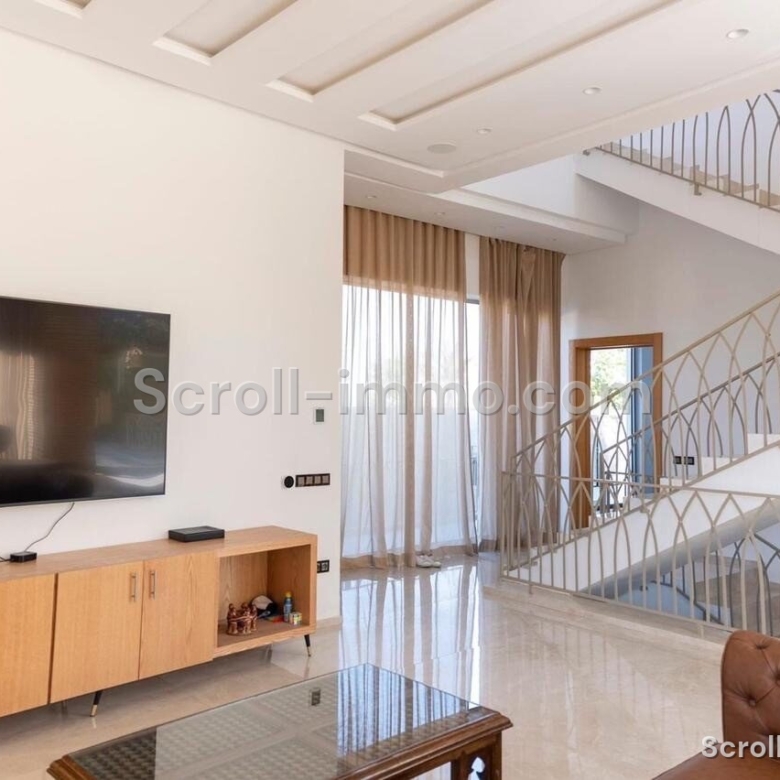 Villa moderne résidence golfique – 700m² à Amelkis