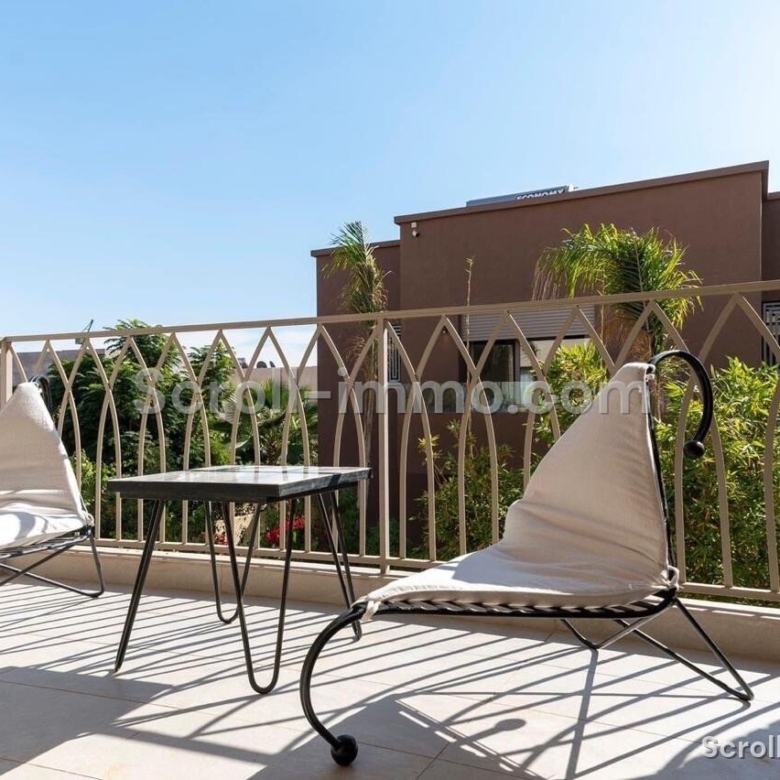 Villa moderne résidence golfique – 700m² à Amelkis