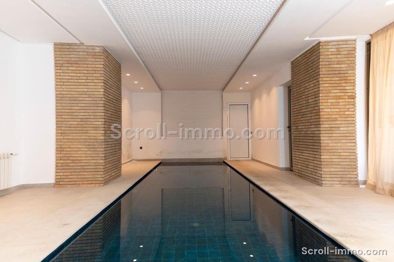 Villa moderne résidence golfique – 700m² à Amelkis