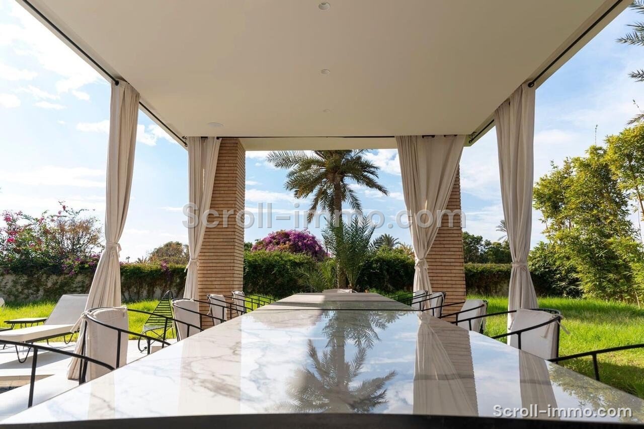 Villa moderne résidence golfique – 700m² à Amelkis