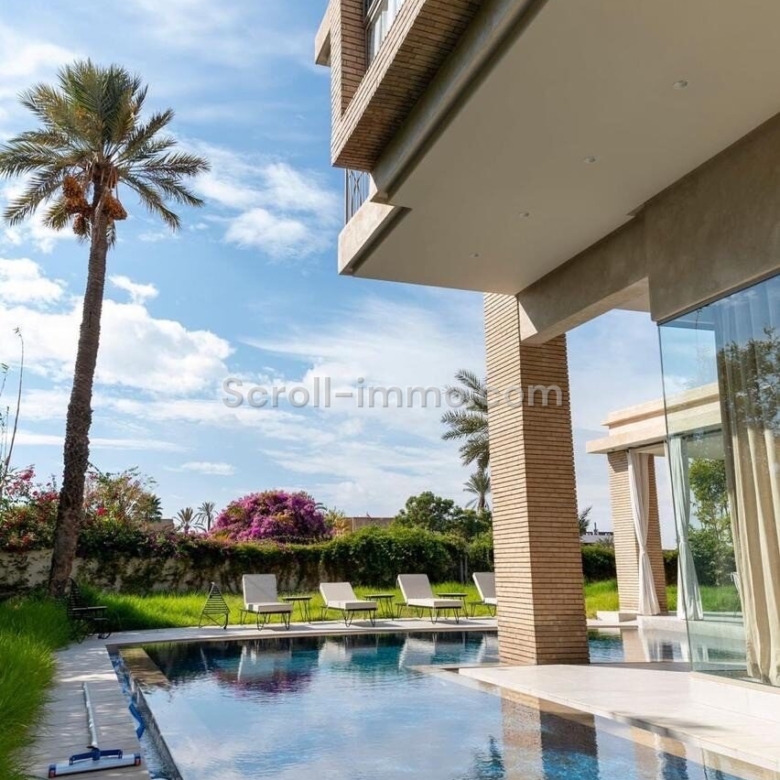 Villa moderne résidence golfique – 700m² à Amelkis