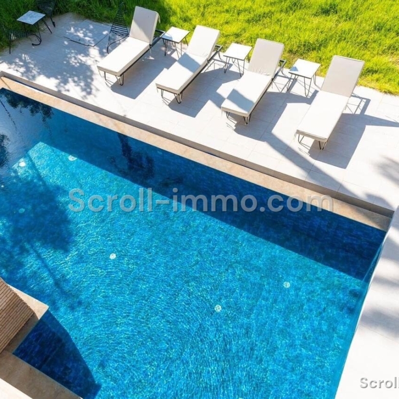 Villa moderne résidence golfique – 700m² à Amelkis