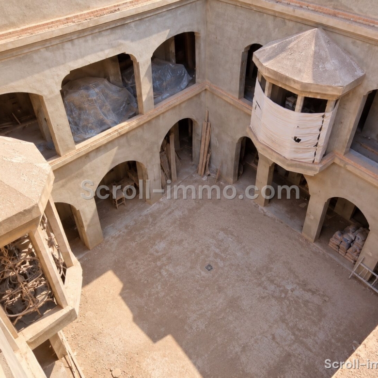 Riad authentique semi fini – 245m² à Laksour